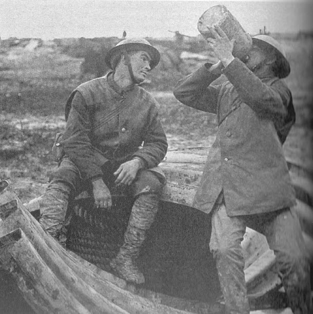 Britten_Whisky_Kemmel1915