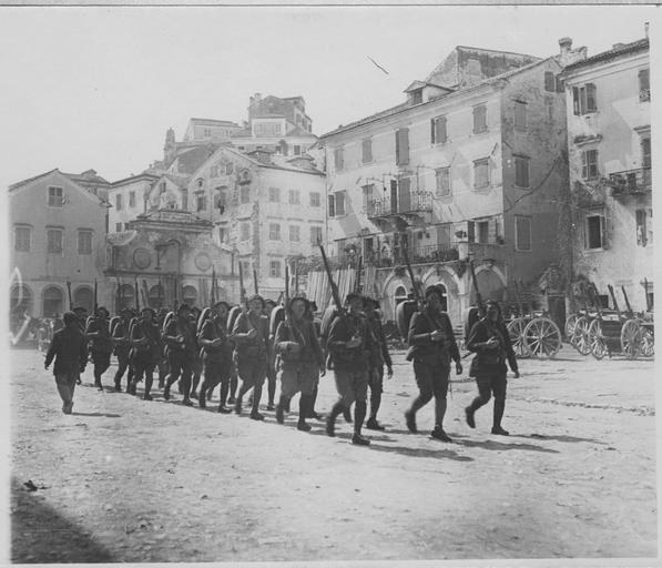 6ebatailloncorfou101au1031916